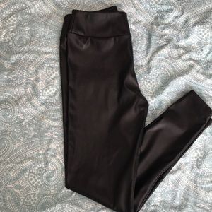 Faux leather leggings